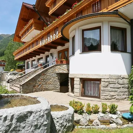 Alpenhof Hotel 3*